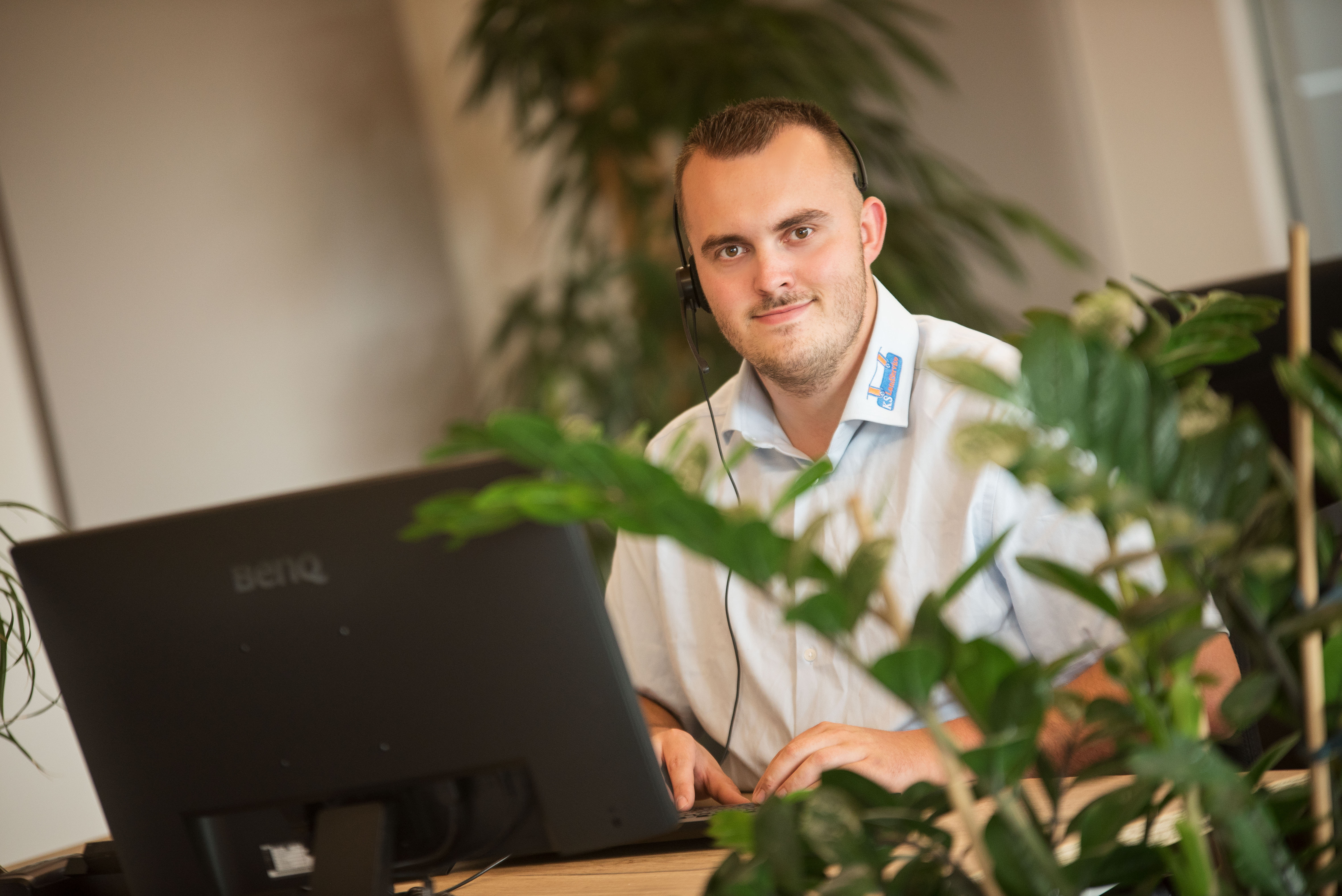 Peter Krug an seinen Arbeitsplatz.